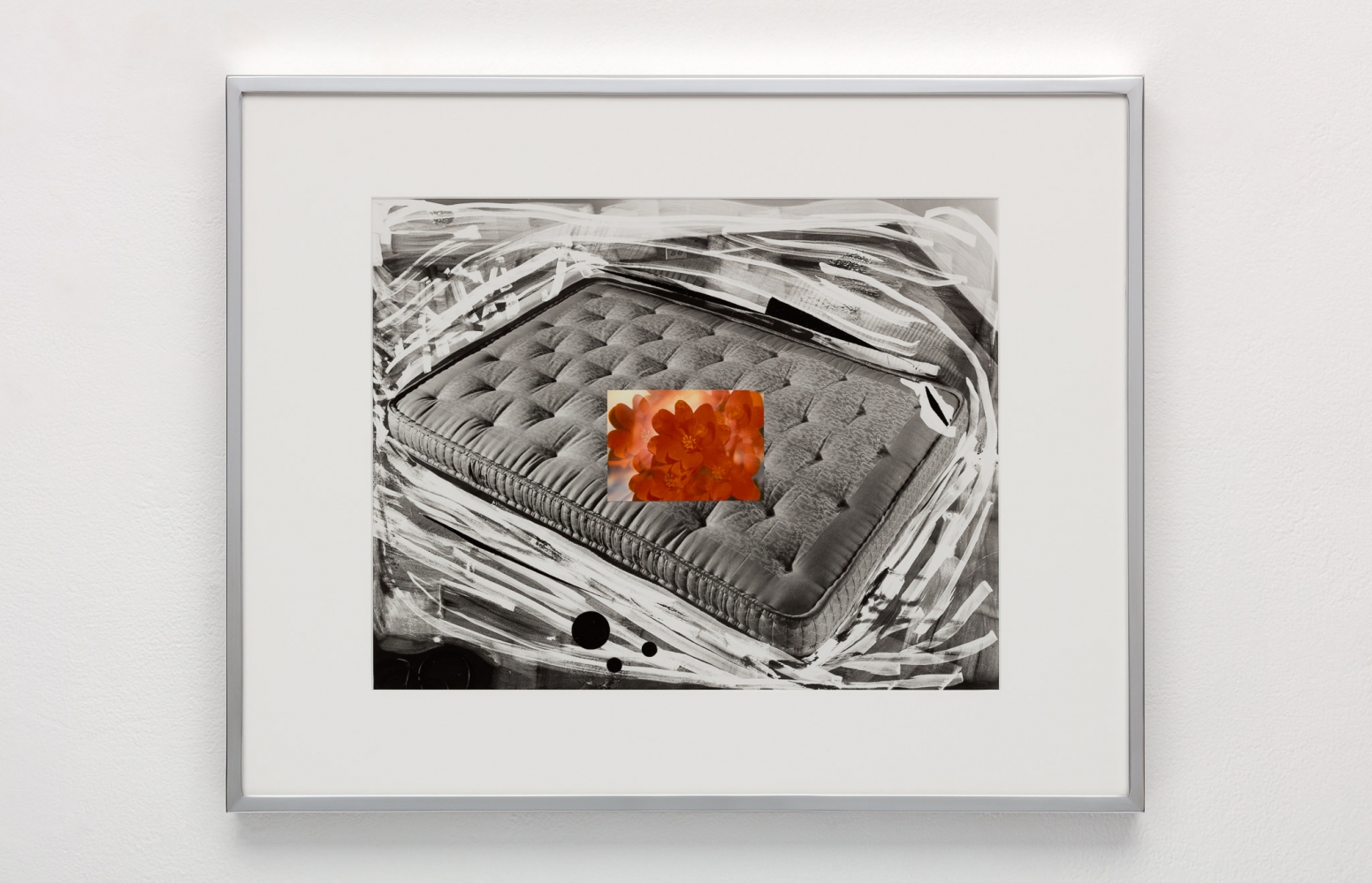 Elad Lassry

Untitled (Mattress, Flowering Quince)

2019

Silver gelatin print, C-print, aluminum frame

16 3/8 x 20 3/8 inches (41.6 x 51.8 cm) framed

Unique

EL 505

$22,000

&amp;nbsp;

INQUIRE