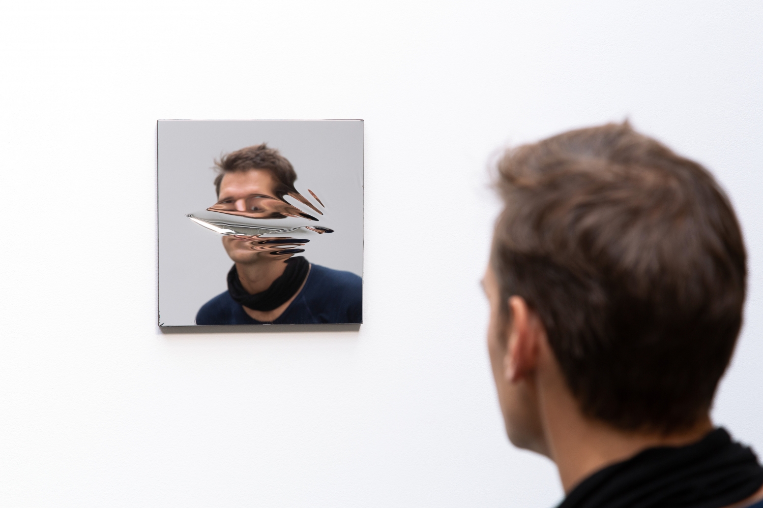 Jeppe Hein

My Mirror #13

2020

Mirror foil on aluminum frame

11 7/8 x 11 7/8 inches (30 x 30 cm)

Unique

JH 576

&amp;nbsp;

INQUIRE