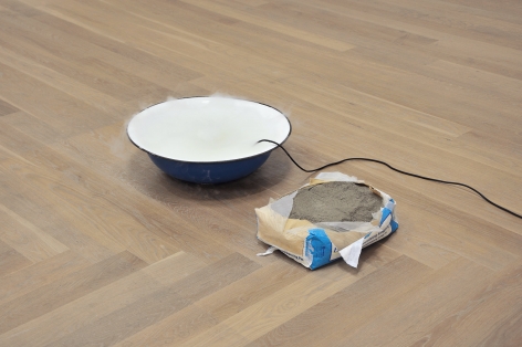 Nina Canell, Installation view: Mid-Sentence, Moderna Museet, Stockholm, 2014