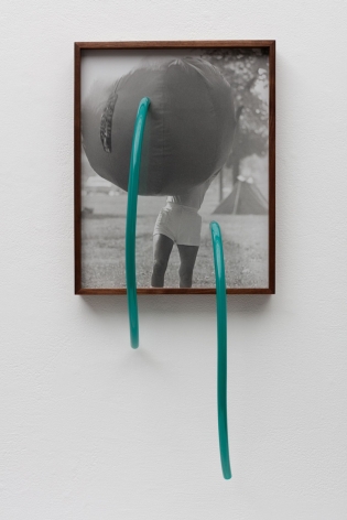 Elad Lassry, Untitled (Ball), 2016